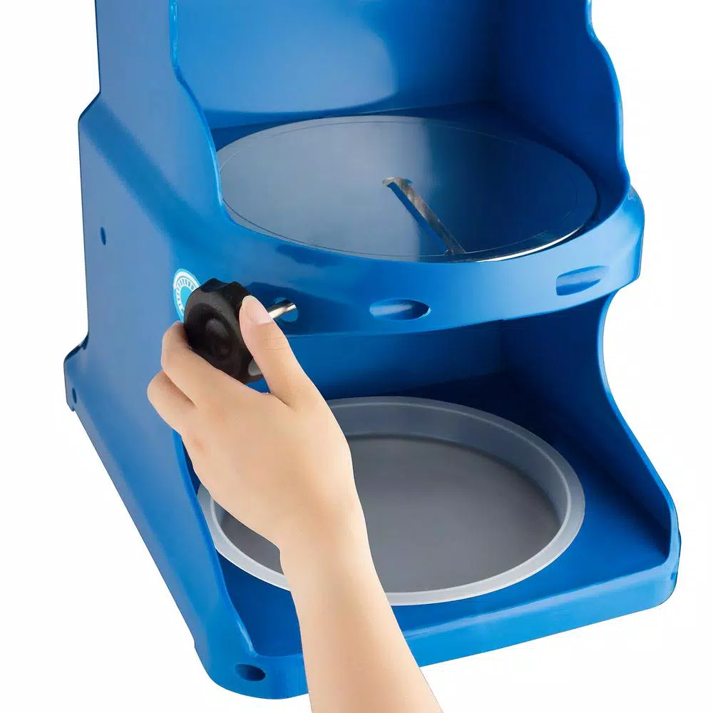 Dessert Makers Great Northern 32 Oz. Blue Snow Cub Snow Cone Machine 6 Dessert Makers Great Northern 32 Oz. Blue Snow Cub Snow Cone Machine - Image 4