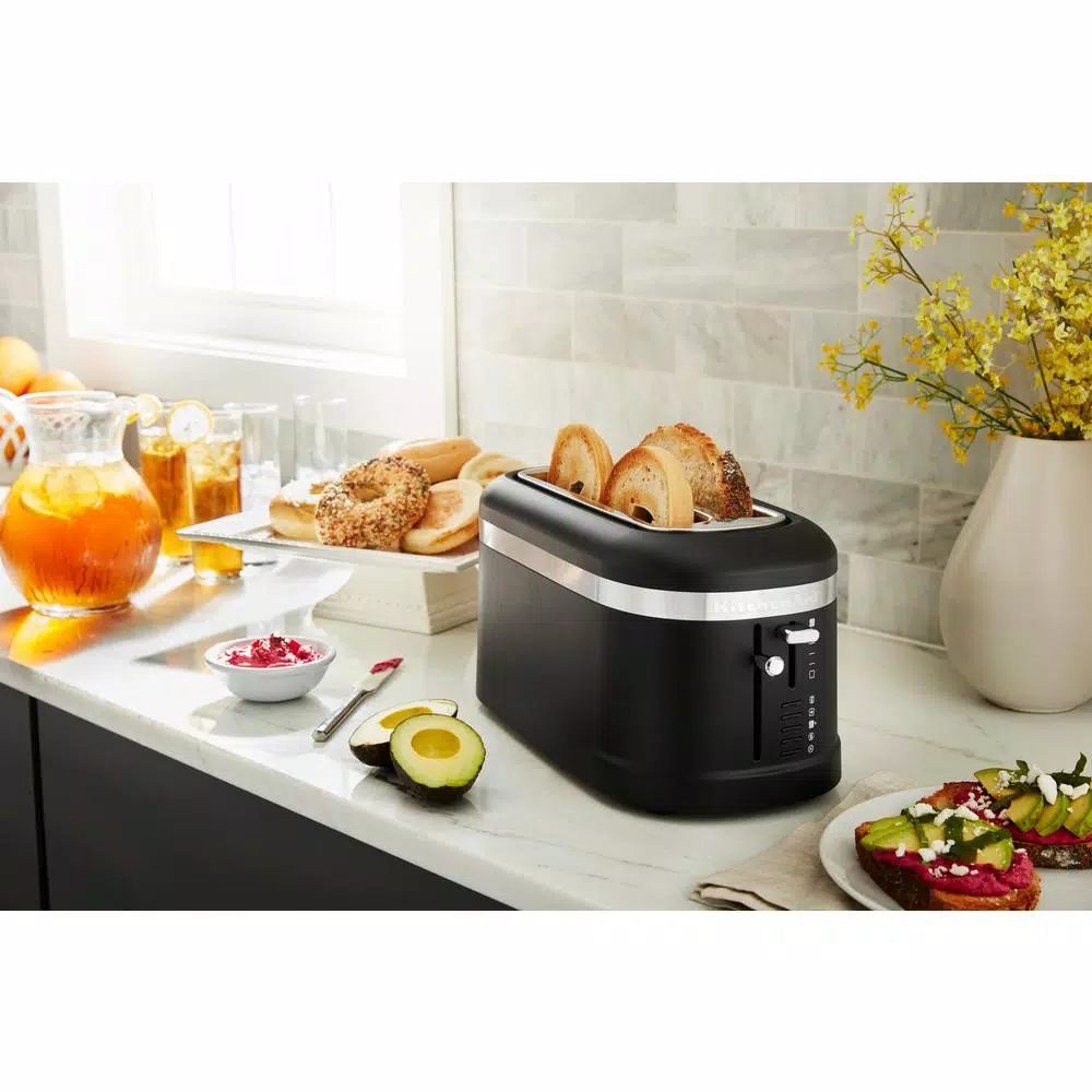Toasters KitchenAid 4-Slice Matte Black Long Slot Toaster With High-Lift Lever 4 Toasters KitchenAid 4-Slice Matte Black Long Slot Toaster With High-Lift Lever - Image 2