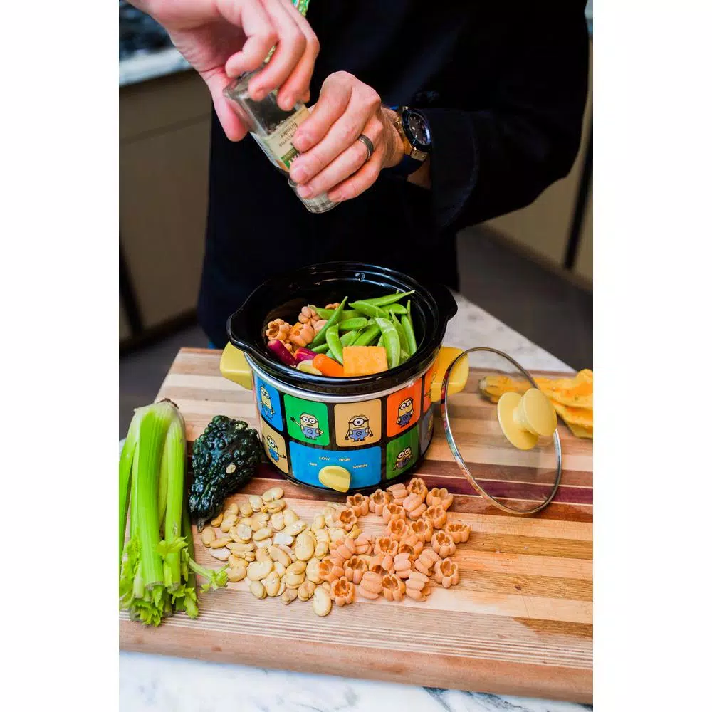 Cookers Uncanny Brands Minions 2 Qt. Slow Cooker Yellow 4 Cookers Uncanny Brands Minions 2 Qt. Slow Cooker Yellow - Image 2